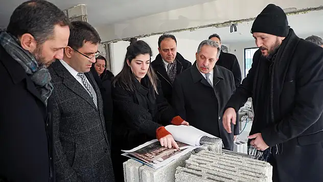 7/24 KÜTÜPHANE'YE BAKANLIK DESTEĞİ