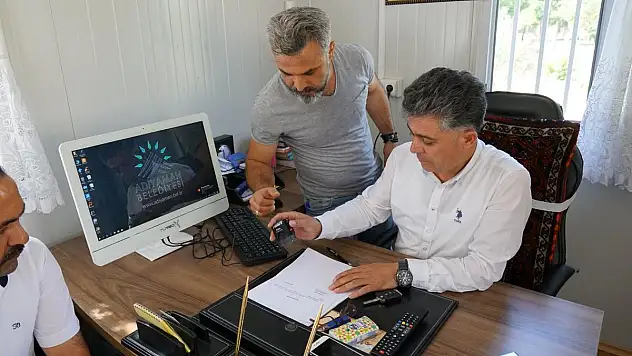 Adıyaman Belediyesi'nden Muhtarlara Bilgisayar