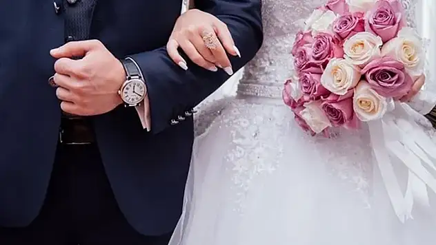 Aile ve Gençlik Fonu'ndan çiftlere indirim müjdesi
