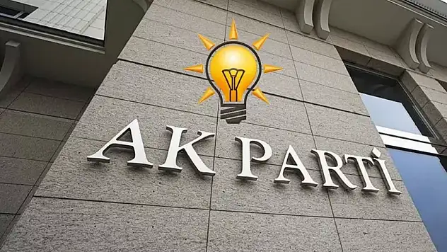 AK Parti'de 8 İl Başkanı Üç günde istifa etti
