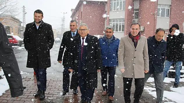 AK PARTİ'DEN HACILAR ÇIKARMASI