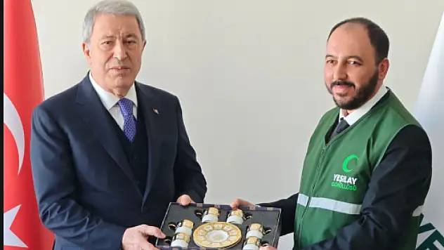 AK Parti'den Yeşilay Rehabilitasyon Merkezi'ne Ziyaret