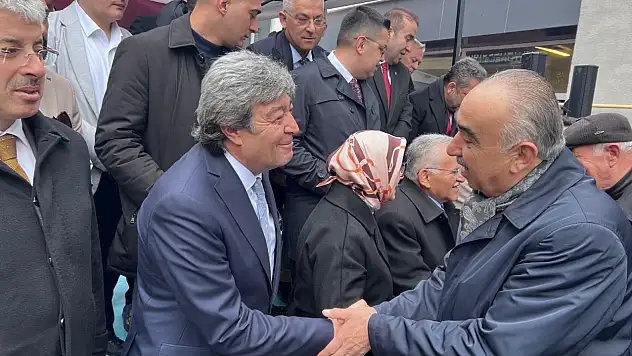 AK Parti Kayseri teşkilatı bayramlaştı