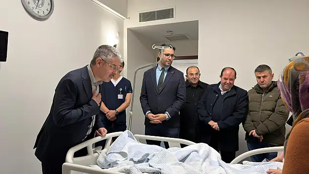 AK Parti'li Çopuroğlu'ndan hastane ziyareti