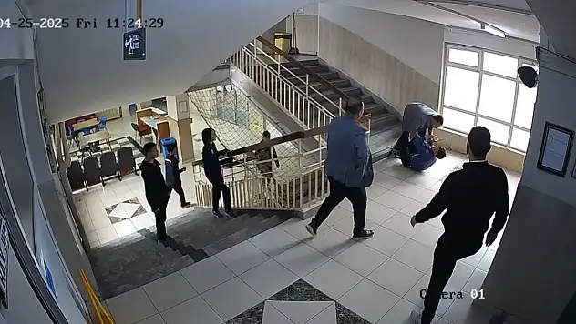 AK Parti'li İsmet Medeni okulda öğrenciyi darp etti