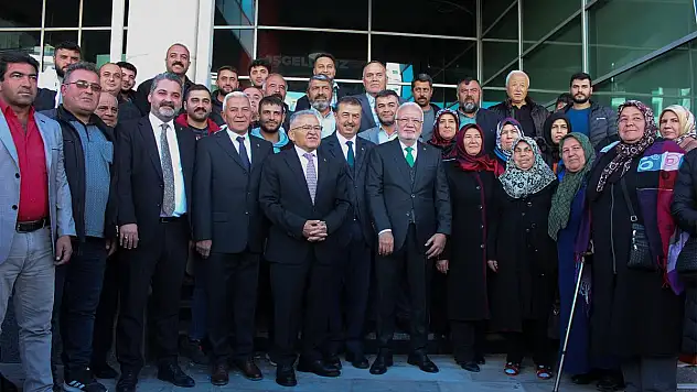 AKP'DE TEMAYÜL YOKLAMASI