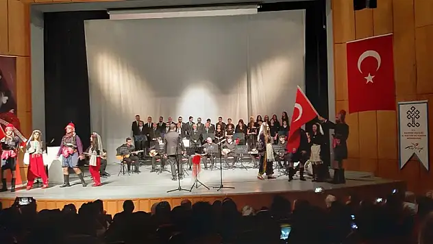 'Al Bayrağın Türküleri'