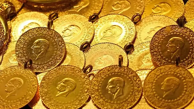 Altın Fiyatlarında Dalgalanma Sürüyor