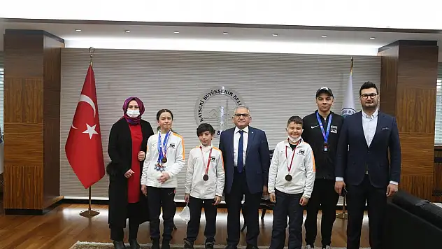 Altınokta Körler Derneği'nden ziyaret