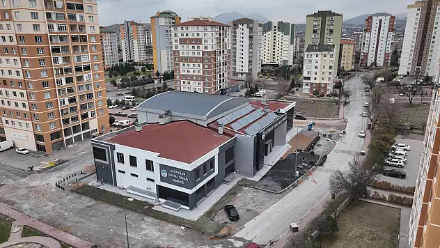 Altınoluk sosyal yaşam merkezi tamamlanıyor