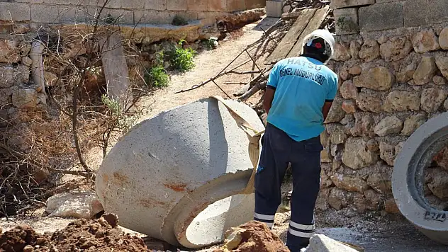 ALTINÖZÜ'NDE ESKİ ATIK SU HATLARI REZİVE EDİLİYOR