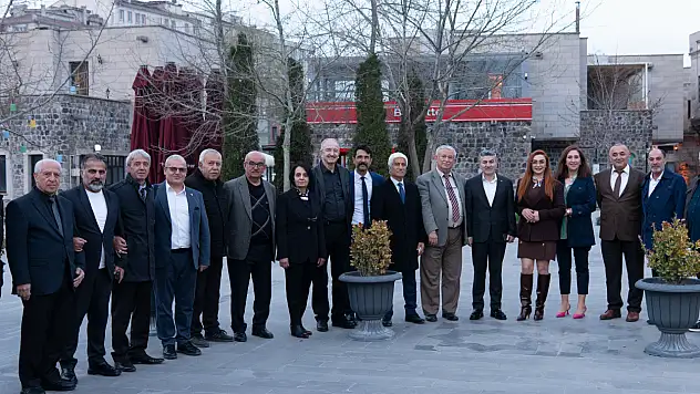Anadolu-Azerbaycan Eğitim Kültür Dostluk Derneği İftar Sofrasında Buluştu