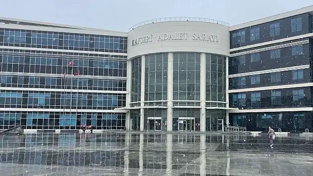 Annesini yağmaya teşebbüsten yargılanan sanık suçlamayı reddetti