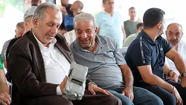 Antika pazarı tarihi mahalleyi şenlendirdi