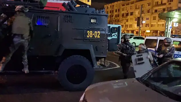 Aranan şahıslar yakalandı