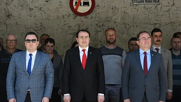 ARTVİN'DE TEMSİLİ ASKERLİK İLE 14 JANDARMA ER YEMİN ETTİ