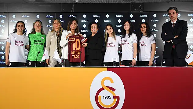 ARZUM, GALATASARAY'A SPONSOR OLDU