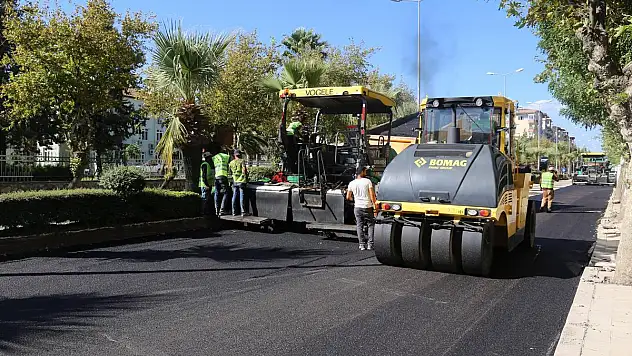 ATATÜRK CADDESİ'NDE 2. ETAP ÇALIŞMALARI BAŞLIYOR
