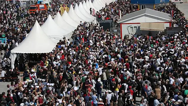 Atatürk Havalimanı'na seferler Valilik ve İBB tarafından durduruldu