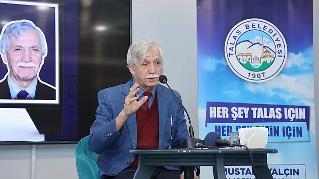 'AYAKLI KÜTÜPHANELER'İ KONUŞTU