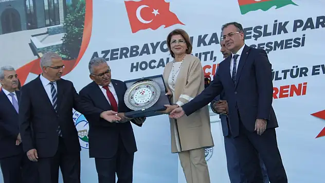 Azerbaycan Kardeşlik Parkı ve İsa Pınarı açıldı, Şuşa Kültür Evi'nin temeli atıldı