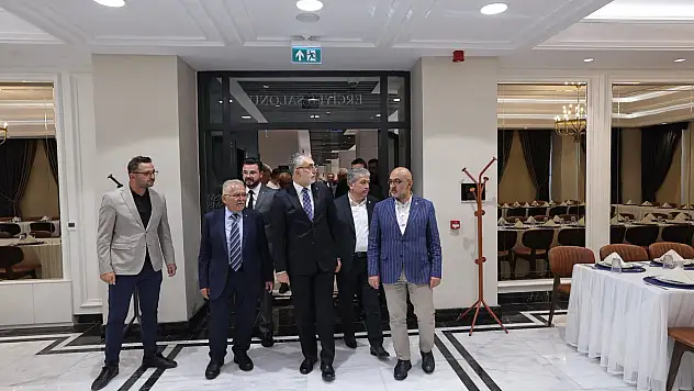 Bakan Işıkhan'dan mutfak sanatları merkezi'ne övgü