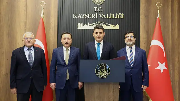 Bakan Yardımcısı Boyraz'tan Vali Çiçek'e Ziyaret
