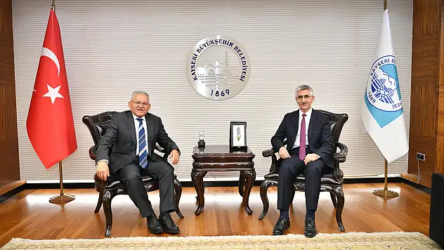Bakan Yardımcısı Yılmaz'dan Başkan Büyükkılıç'a ziyaret