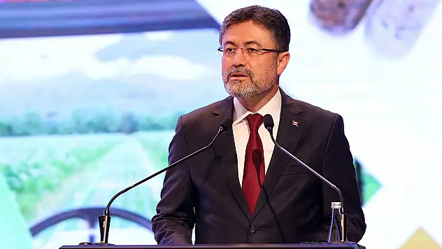 Bakan Yumaklı: İklim kanunu'nda yapay et düzenlemesi bulunmuyor