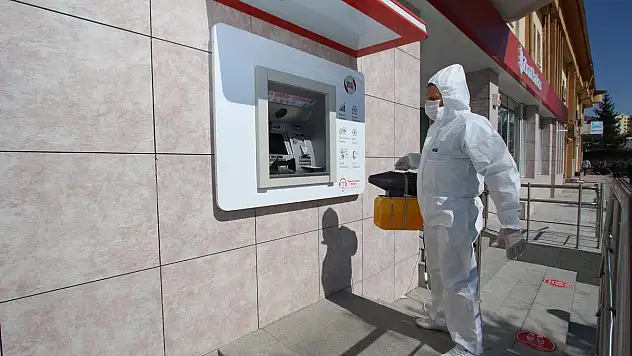 Banka ATM'leri dezenfekte edildi
