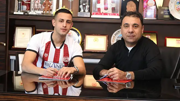 Bartuğ Elmaz, Sivasspor'da