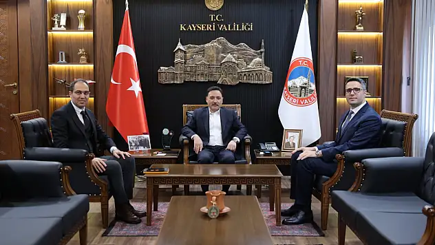 Başhekim Çöl'den Vali Çiçek'e Nezaket Ziyareti