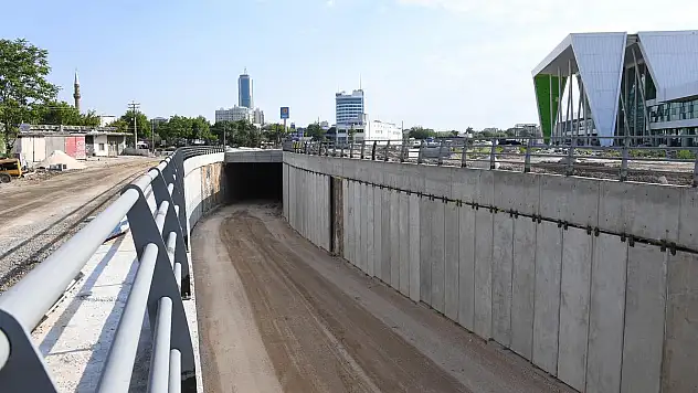 Başkan Altay Yeni YHT Garı Alt Geçidi İnşaatını İnceledi