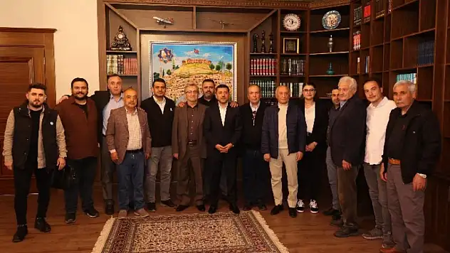 Başkan Arı'ya ziyaretler