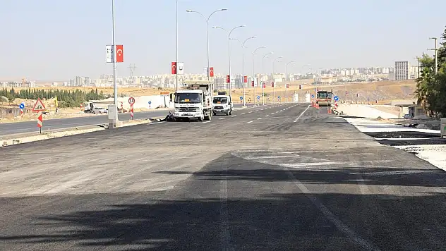 BAŞKAN BEYAZGÜL ÇEVİK KUVVET KÖPRÜLÜ KAVŞAĞINI İNCELEDİ - GÖRÜNTÜLÜDÜR