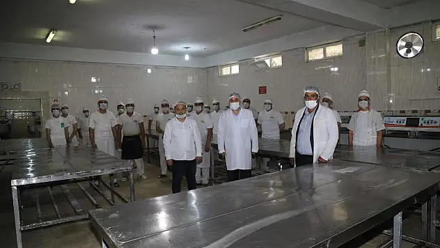 BAŞKAN BEYAZGÜL, SAHADA ÇALIŞMALARI DENETLİYOR