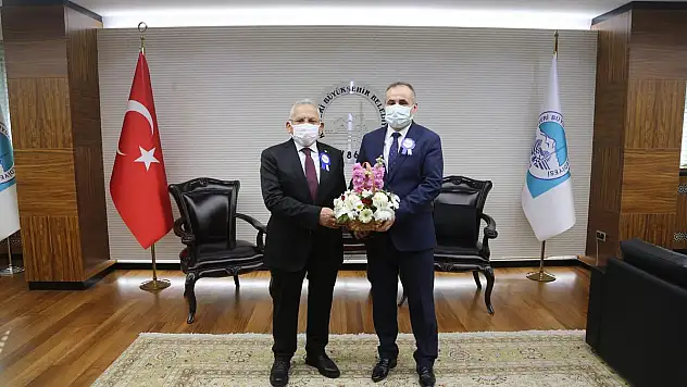 BAŞKAN BÜYÜKKILIÇ'A 'VERGİ HAFTASI' ZİYARETİ
