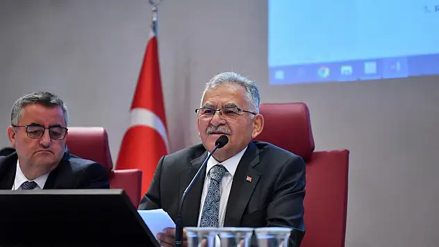 Başkan Büyükkılıç, 'Bizi takip eden siyasi partimizin 2 misli oy almış bir belediye başkanıyım'