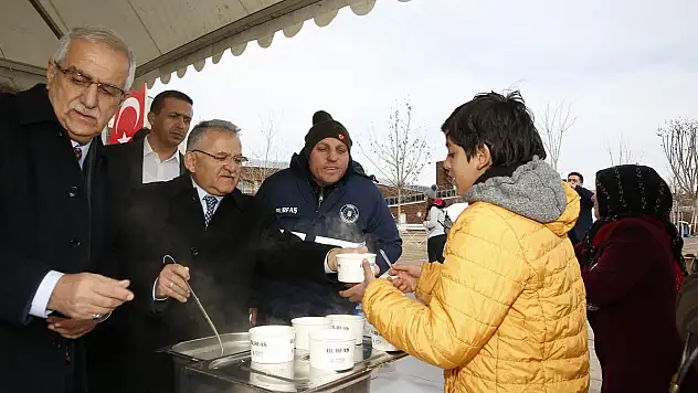 BAŞKAN BÜYÜKKILIÇ, DEPREM BÖLGESİNDE