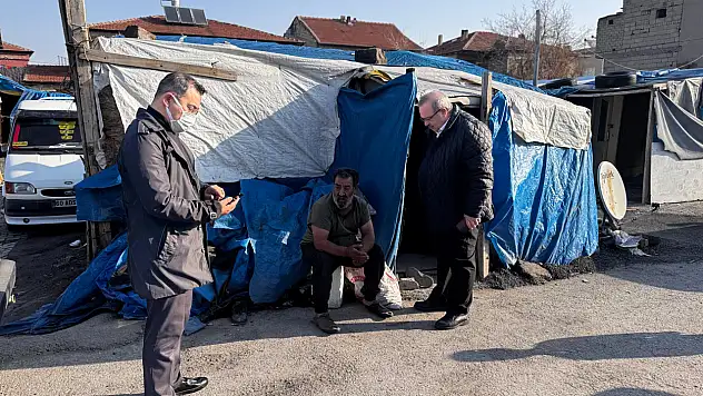 Başkan Büyükkılıç, Dudu teyze ve oğluna yardım eli uzattı