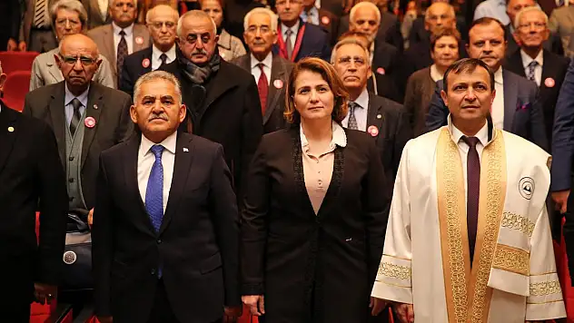BAŞKAN BÜYÜKKILIÇ  ERÜ TIP FAKÜLTESİNİN 50. YIL TÖRENİNDE