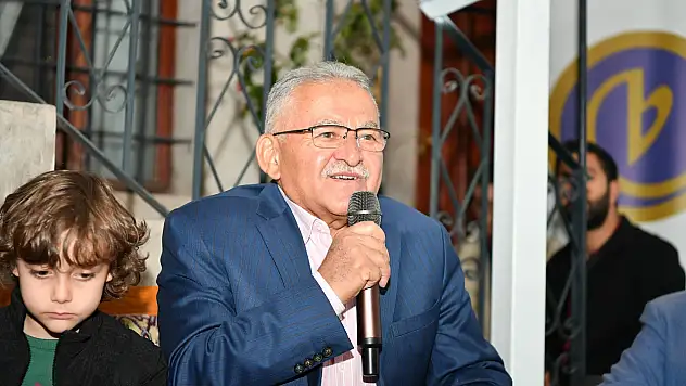 Başkan Büyükkılıç gençlerle buluştu