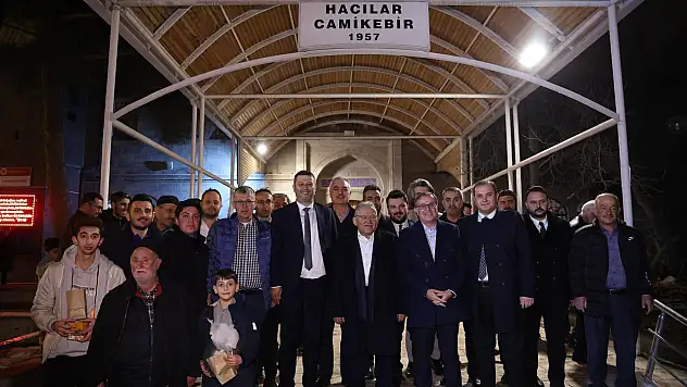 Başkan Büyükkılıç, Hacılar'da iftar ve teravihde buluştu