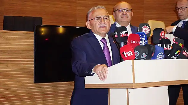 Başkan Büyükkılıç mazbatasını aldı