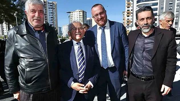 Başkan Büyükkılıç muhtarlarla buluştu