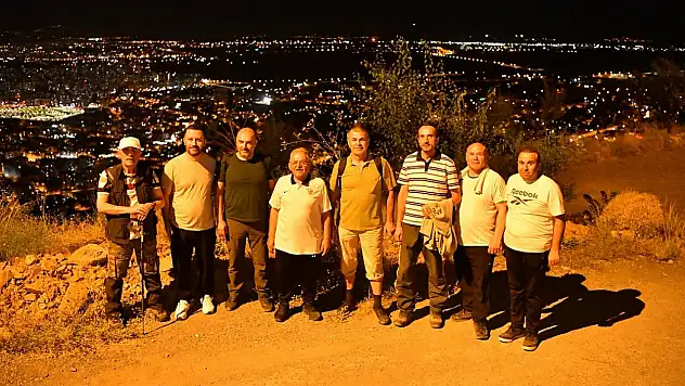 Başkan Büyükkılıç'tan Ali Dağı'nda gece yürüyüşü