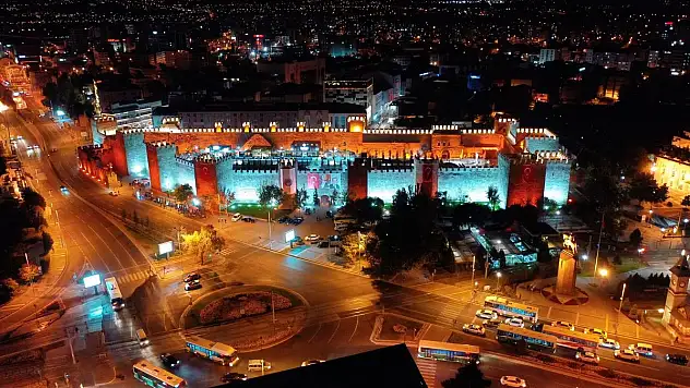 Başkan Büyükkılıç'tan Asker Selamı