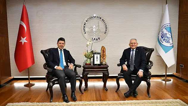 Başkan Büyükkılıç'tan Bakan ve Genel Müdüre Kabul