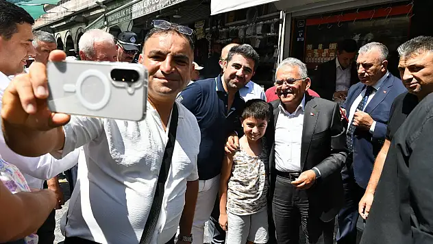 Başkan Büyükkılıç'tan Cami Kebir'de Esnaf ve Vatandaşlarla gönül dolu buluşma
