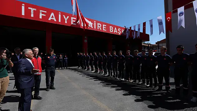 Başkan Büyükkılıç'tan geleceğin İtfaiyecilerine anlamlı buluşma